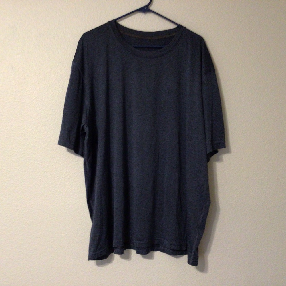 Reebok navy Blue shirt 100% Polyester. Size XXXL